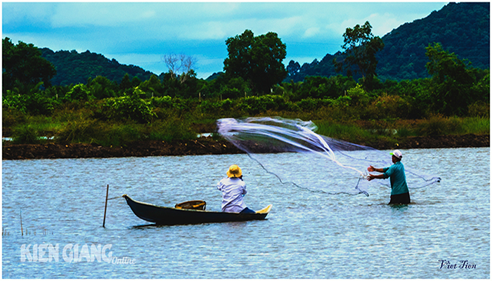 Hãy trả lại môi trường tự nhiên cho đầm Đông Hồ